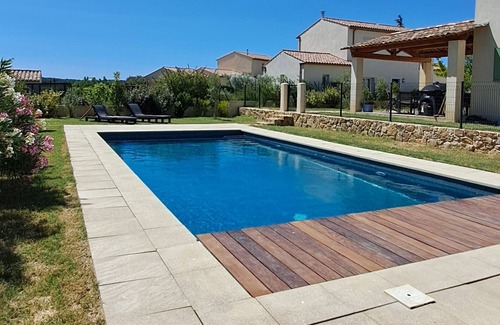 La Tour-d'Aigues Villa | La Bastide Saint Roch - Modern and spacious with a private pool in South Luberon