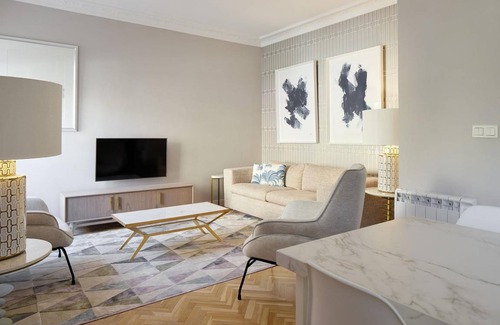 San Sebastian Centro Apartment | La Belle Suite by FeelFree Rentals