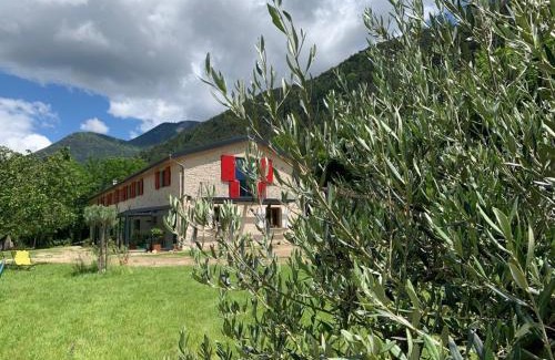 Menee House | La Bergerie à Menée