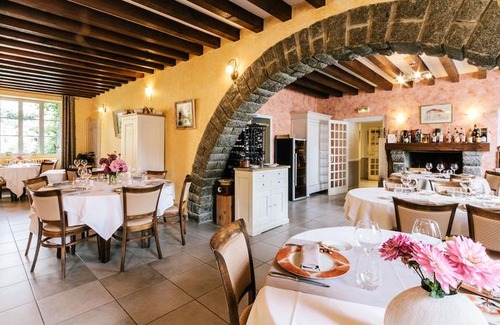 Nouzerines Hotel | La Bonne Auberge