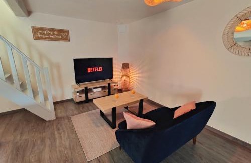 Bailleval House | LA BULLE ROMANTIQUE, Suite avec jacuzzi privatif
