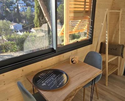 Nord Bed & Breakfast | La Cabane Aixoise Piscine & Jacuzzi