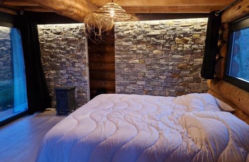 Saint-Louis Ski Chalet | La Cabane de l'Étang du Domaine de la Forestière