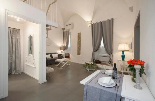 Santo Spirito Apartment | La Casa Bianca