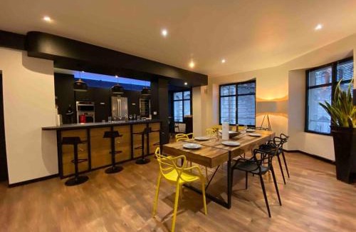 Downtown Angers Apartment | La Casa de l'Aiguillerie - Loft Unique - Hyper Centre-Ville - Parking
