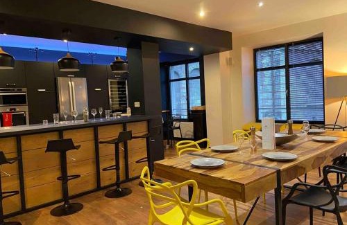 Downtown Angers Apartment | La Casa de l'Aiguillerie - Loft Unique - Hyper Centre-Ville - Parking