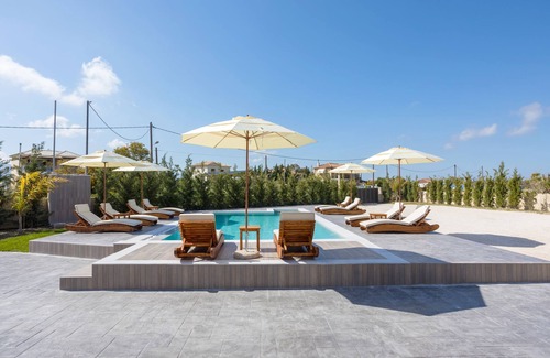 Agrilia Apartment | La casa de Zante - First Floor Suite
