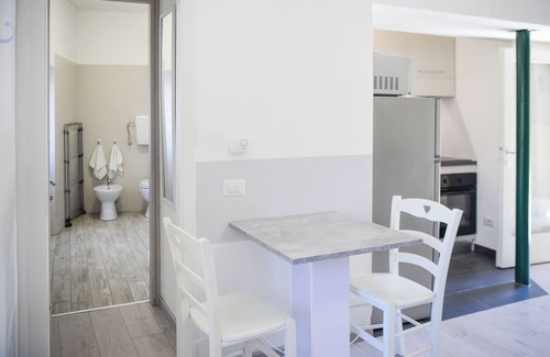 Mercallo Apartment | La Casa dei Laghi 2 Monate Maggiore Orta. Pet-friendly. Close to Isole Borromee