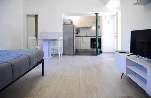 Mercallo Apartment | La Casa dei Laghi 2 Monate Maggiore Orta. Pet-friendly. Close to Isole Borromee