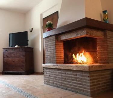 Montecchio Apartment | La Casa di Demetra. Un Paradiso tra gli Olivi.