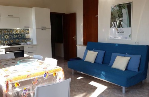 Cava dʼAliga House | La Casa Sopra IL Mare