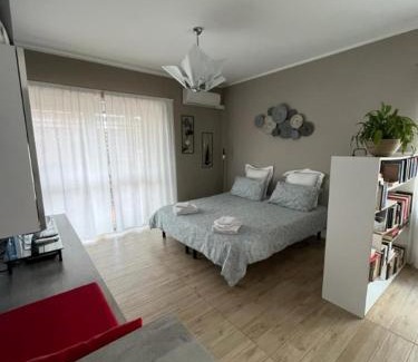 Fiumicino Apartment | La Casetta 2 -10 min Aeroporto e spiaggia