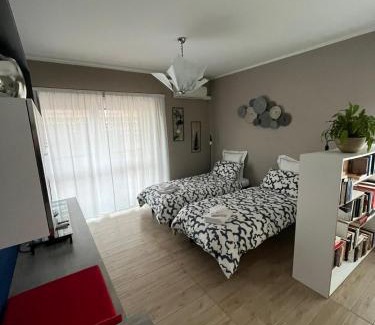 Fiumicino Apartment | La Casetta 2 -10 min Aeroporto e spiaggia
