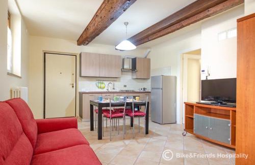 Pesaro Apartment | La Casetta Gialla