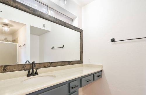Sierra Vista House | ☀️La Casita Oasis | Central Location | Big Patio and Backyard