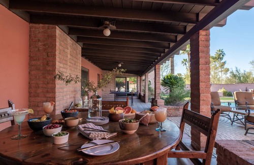 Camelback Sierra House | La Casona by AvantStay Gorgeous Spanish Style Oasis w/ Historic Charm & Pool