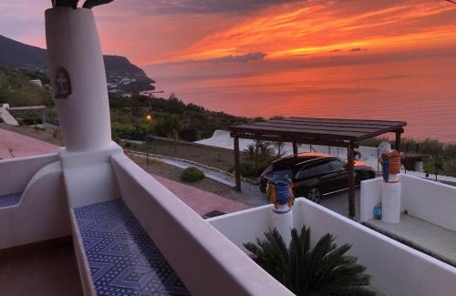 Malfa Villa | La Casuzza Dei Re