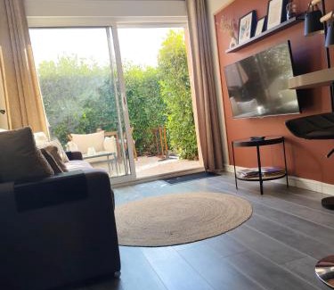 Gareoult Bed & Breakfast | La Chabertine