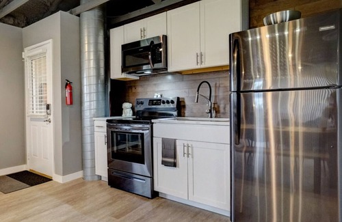Acton Apartment | La Cochera Indy East - The BEST of Indy! Self Check in - Reserved Parking Spot