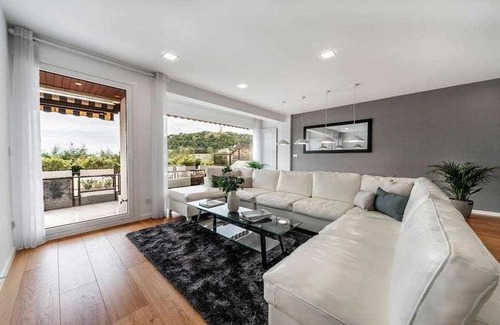 San Sebastian Centro Apartment | La Concha Best View