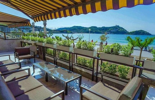 San Sebastian Centro Apartment | La Concha Best View