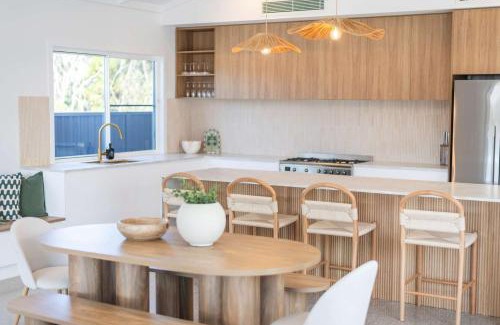 Iluka House | La Concha - Oceanstays - Luxury Holiday Home