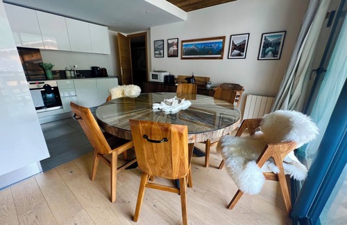 Chamonix-Mont-Blanc Apartment | La Cordée Residence with swimming pool - apartment 126