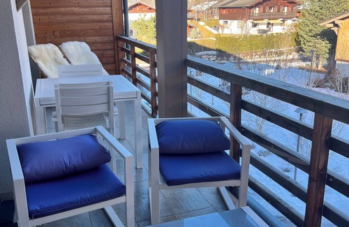 Chamonix-Mont-Blanc Apartment | La Cordée Residence with swimming pool - apartment 126