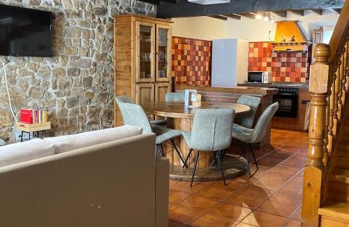 Inguanzo House | La Cueva del Bosque