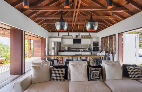 Devet Villa | La Danse du Soleil in Dévé by Personal Villas - Lovely Charming Paradise