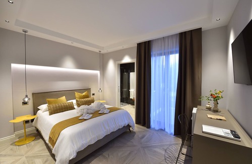 Fondi Bed & Breakfast | LA DEPENDANCE