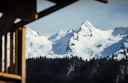 Saint-Jean-de-Sixt Ski Chalet | La Ferme de Mila - alpine break 14p with spa and indoor pool - OVO Network