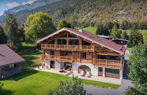Saint-Jean-de-Sixt Ski Chalet | La Ferme de Mila - alpine break 14p with spa and indoor pool - OVO Network