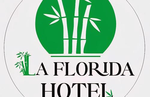 Mesitas del Colegio Cabin | La Florida Hotel