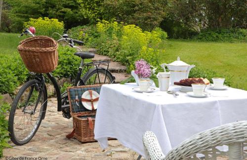 Moulins-sur-Orne Bed & Breakfast | La Gentilhommière de Moulins