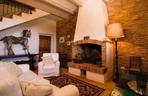 Cingoli Hotel | La Guest House della Tenuta di Tavignano