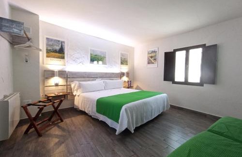 Zahara de la Sierra Hotel | LA JARANA Casa Hotel