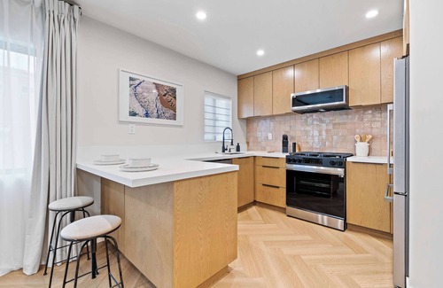 Village of La Jolla House | La Jolla Luxury 2BR | Tesla Charger + Parking