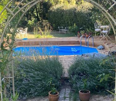 Barbaste Bed & Breakfast | La Maison 64 Chambre D'Hôtes