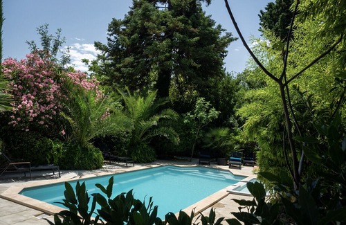 Villegailhenc House | “La Maison” A Secret Garden Oasis for groups of 20-30
