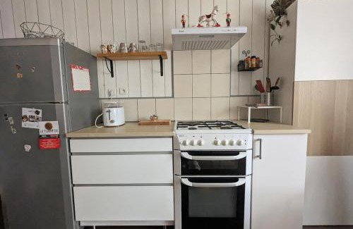 Saint-Euphrone House | La maison d'en face a cozy guesthouse