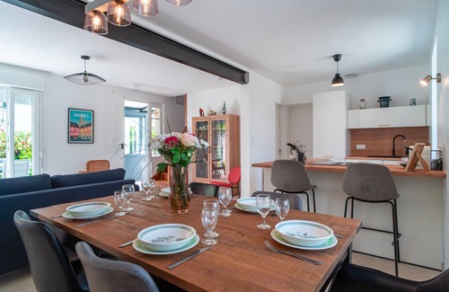 Le Tour-du-Parc House | La Maison des chemins - A pied des sentiers côtiers