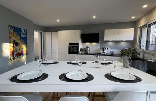 Miroir - Batignolles House | La Maison des Rêves - 8 pers - Centre - Rêve au Mans