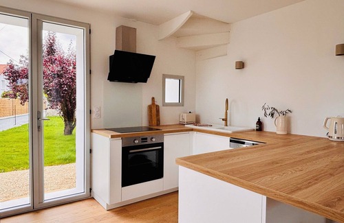 Centre Ville House | La Maison du Quai : Charme et Confort au Bord de la Sèvre Niortaise
