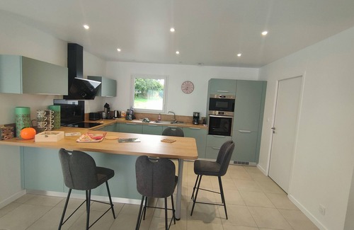Bodilis House | La maison du Soleil 4* ☀️,completed in 2025,near RN12 with high-speed wifi