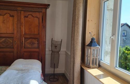 Les Fontenelles House | La maison horlogère , sauna extérieur , bain nordique au feu de bois et prêt de raquettes des neiges