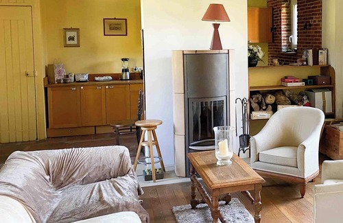 Le Merlerault Cottage | La Maison Louisette: space and calm for couples, families or friends
