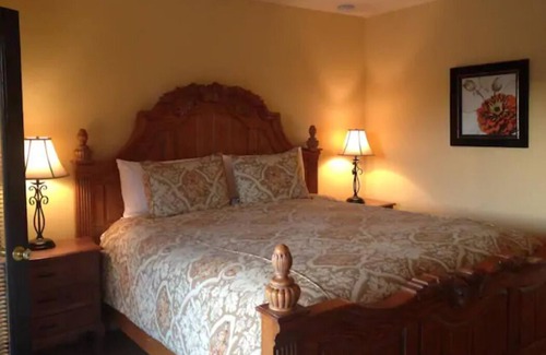 Deepwell Estates House | La Maison Palm Springs - Upstairs King #10