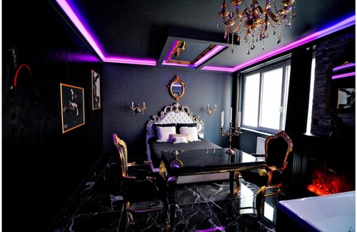 Bourgoin-Jallieu Apartment | La majestueuse, SPA XXL, Day use, Suite de luxe, 5 min centre
