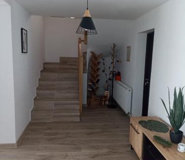 Patarlagele House | La Marginea Pădurii